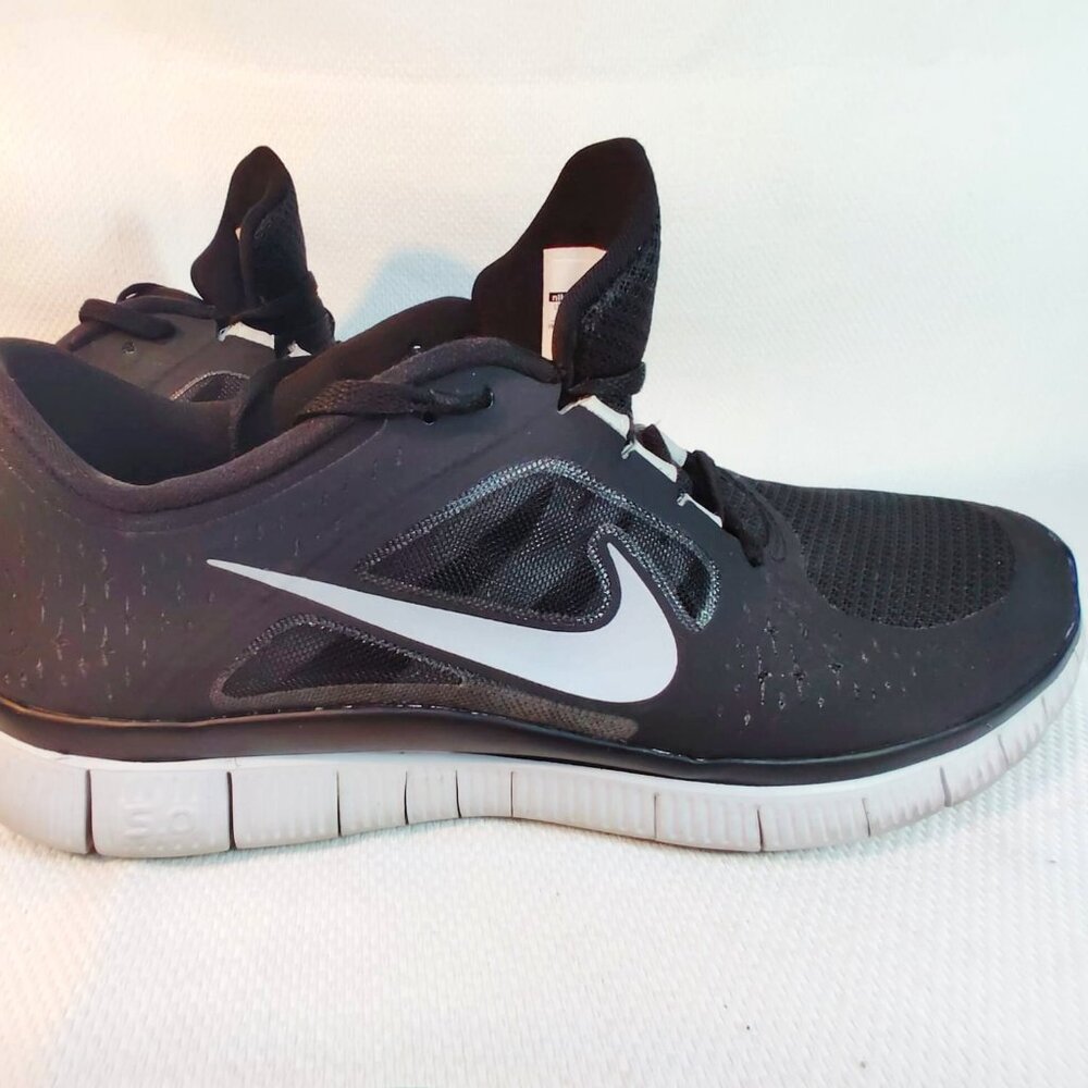 Women's Nike Free Run+ 3 Black White Sz 13 (31CM) 510642-002